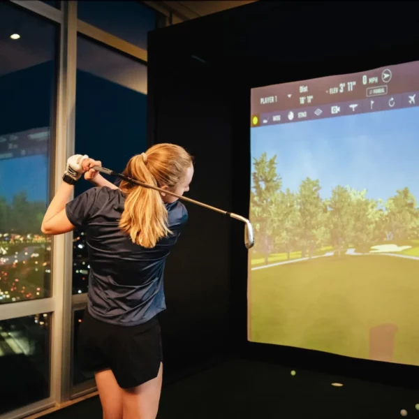Foresight Sports GCHawk SIG8 Golf Simulator